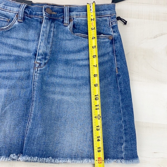 Blank NYC Way Back When Denim Skirt Raw Hem - Picture 11 of 13